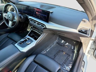 2023 BMW 3 Series - Photo 13