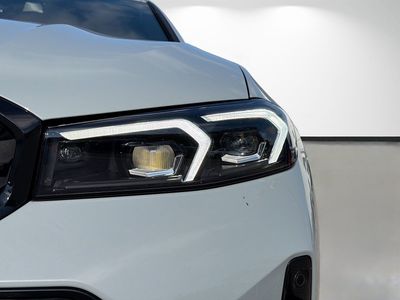 2023 BMW 3 Series - Photo 9