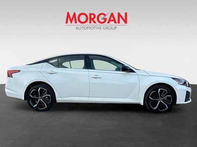 2025 Nissan Altima - Photo 2