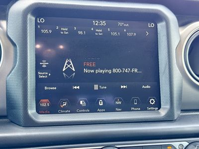 2022 Jeep Gladiator - Photo 28