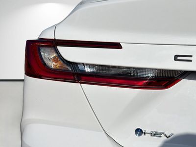 2025 Toyota Camry - Photo 10