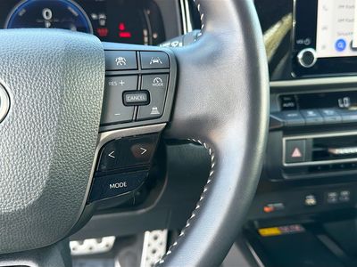 2025 Toyota Camry - Photo 36