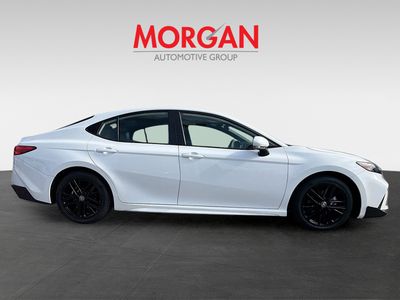 2025 Toyota Camry - Photo 2