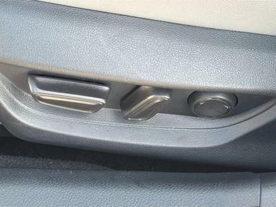 2025 Toyota Camry - Photo 23