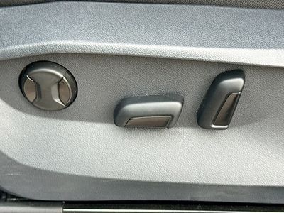 2023 Volkswagen Tiguan - Photo 24