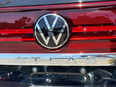 2025 Volkswagen Atlas - Photo 11