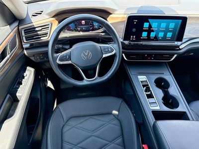 2025 Volkswagen Atlas - Photo 16