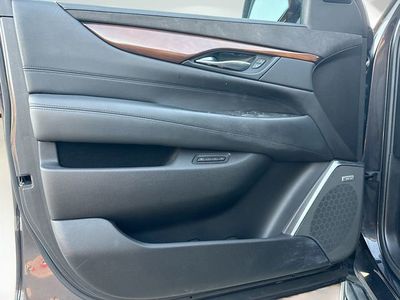 2017 Cadillac Escalade - Photo 23