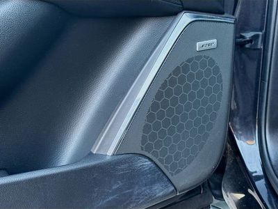 2017 Cadillac Escalade - Photo 25