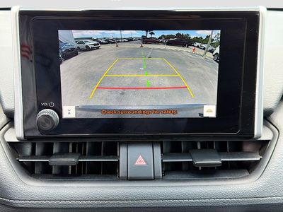 2024 Toyota RAV4 - Photo 30