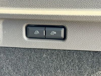 2022 Lincoln Corsair - Photo 13
