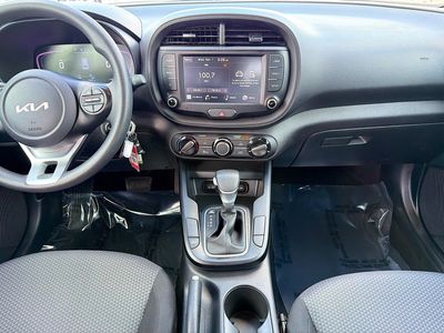 2023 Kia Soul - Photo 18