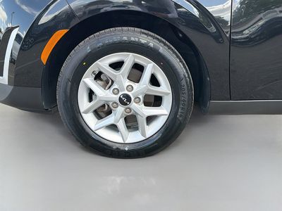 2023 Kia Soul - Photo 40