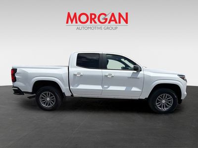 2024 Chevrolet Colorado - Photo 2