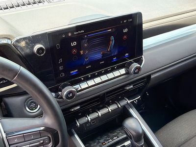 2024 Chevrolet Colorado - Photo 26