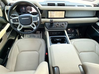 2024 Land Rover Defender - Photo 15