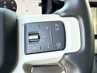 2024 Land Rover Defender - Photo 38