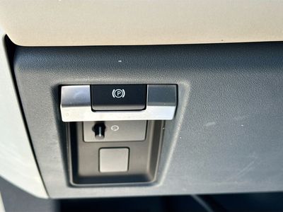 2024 Land Rover Defender - Photo 35