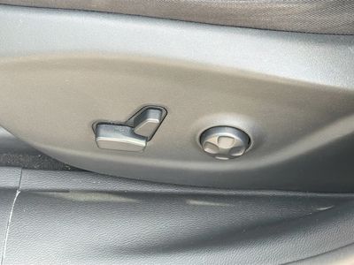 2019 Jeep Cherokee - Photo 24