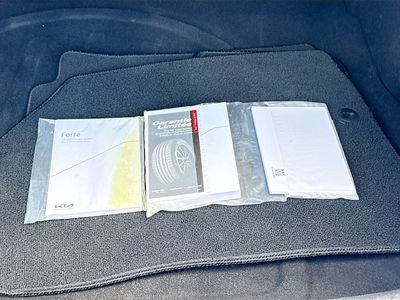 2022 Kia Forte - Photo 12