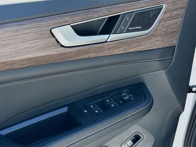 2026 Volkswagen Atlas - Photo 23
