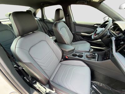 2026 Volkswagen Jetta GLI - Photo 13