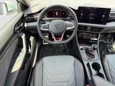 2026 Volkswagen Jetta GLI - Photo 15