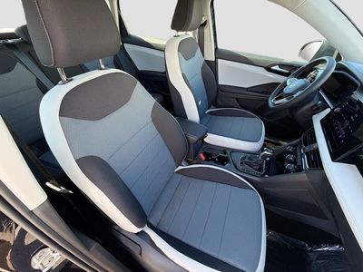 2026 Volkswagen Taos - Photo 13