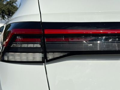 2026 Volkswagen Taos - Photo 10