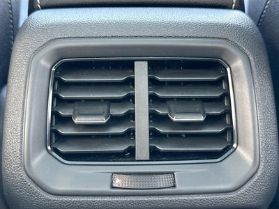 2026 Volkswagen Taos - Photo 19