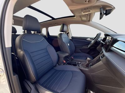 2026 Volkswagen Taos - Photo 14