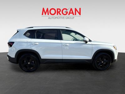 2026 Volkswagen Taos - Photo 2