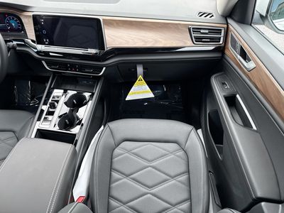 2026 Volkswagen Atlas - Photo 18