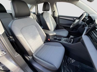 2026 Volkswagen Jetta - Photo 13