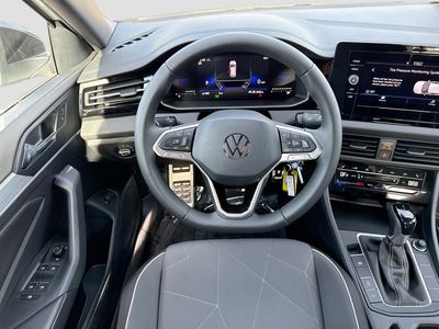 2026 Volkswagen Jetta - Photo 16