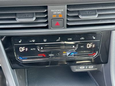 2026 Volkswagen Jetta - Photo 32