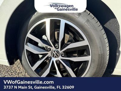 2025 Volkswagen Jetta - Photo 23