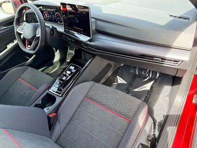 2026 Volkswagen Golf GTI - Photo 13