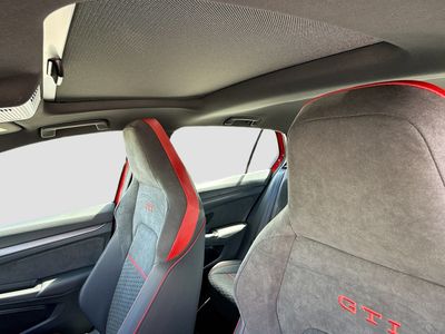 2026 Volkswagen Golf GTI - Photo 26