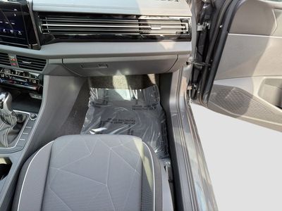 2026 Volkswagen Jetta - Photo 16