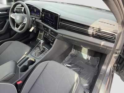 2026 Volkswagen Jetta - Photo 12