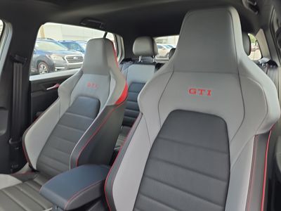 2025 Volkswagen Golf GTI - Photo 20
