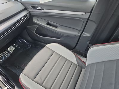 2025 Volkswagen Golf GTI - Photo 14