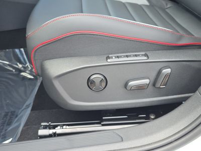 2025 Volkswagen Golf GTI - Photo 19