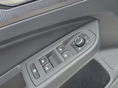 2025 Volkswagen Golf GTI - Photo 18