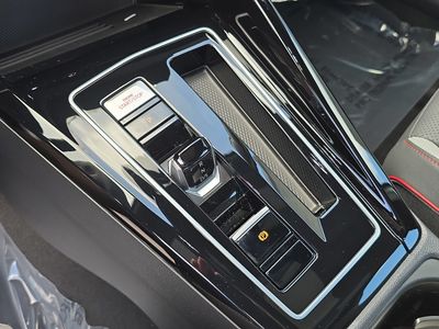 2025 Volkswagen Golf GTI - Photo 25