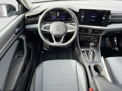 2026 Volkswagen Jetta - Photo 15