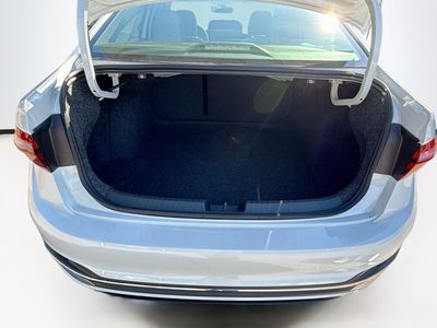 2026 Volkswagen Jetta - Photo 12