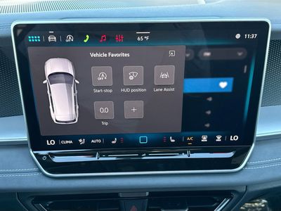 2026 Volkswagen Tiguan — photo 30 view