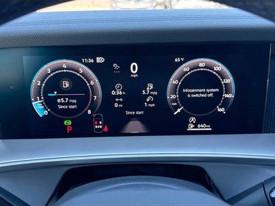 2026 Volkswagen Tiguan — photo 40 view
